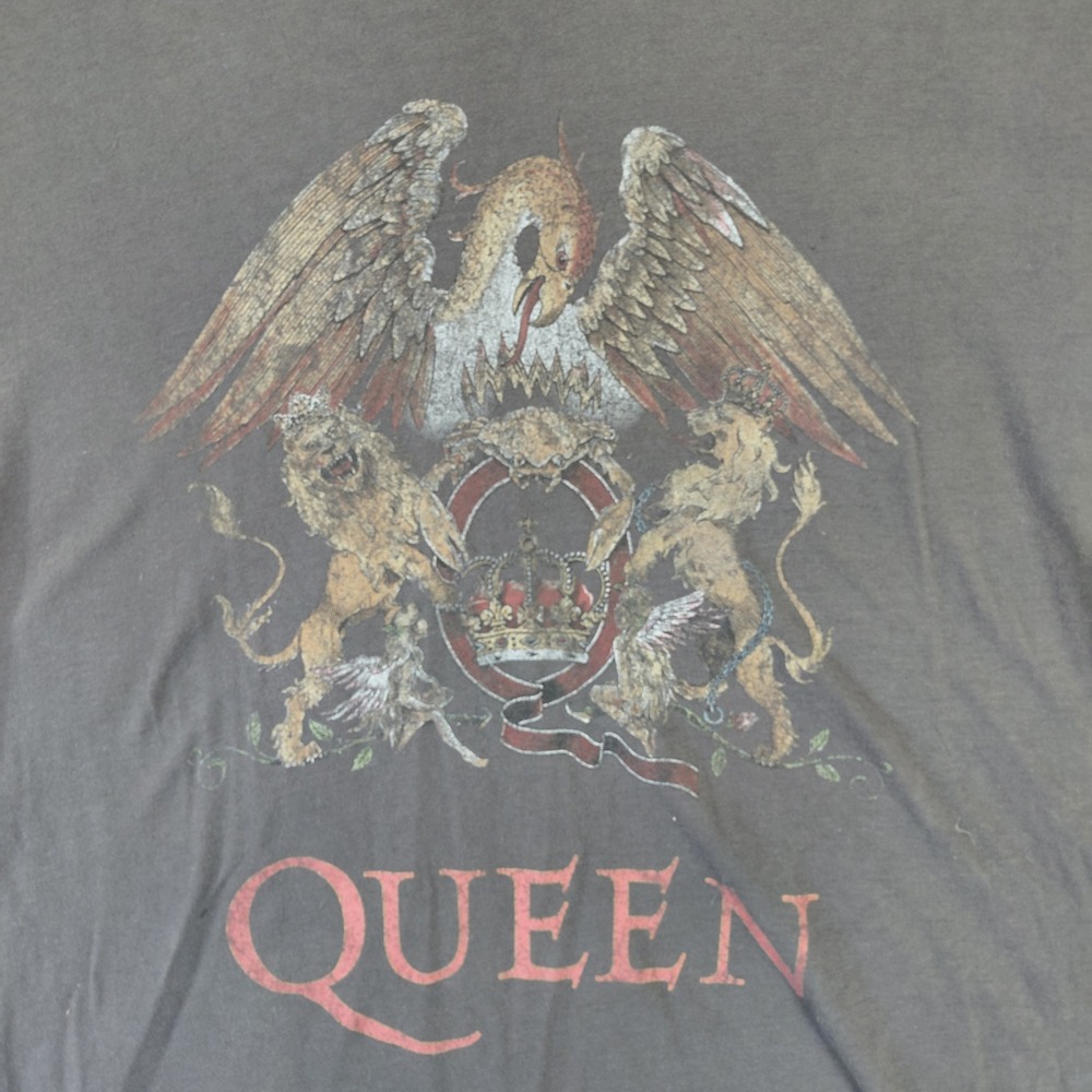 Abercrombie & Fitch Queen Band Crest Graphic T-Shirt Gray Mens Small S - Picture 2 of 7